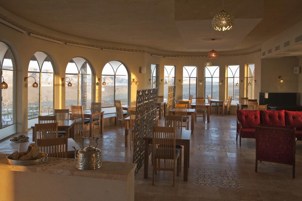 Arava Land Lodge